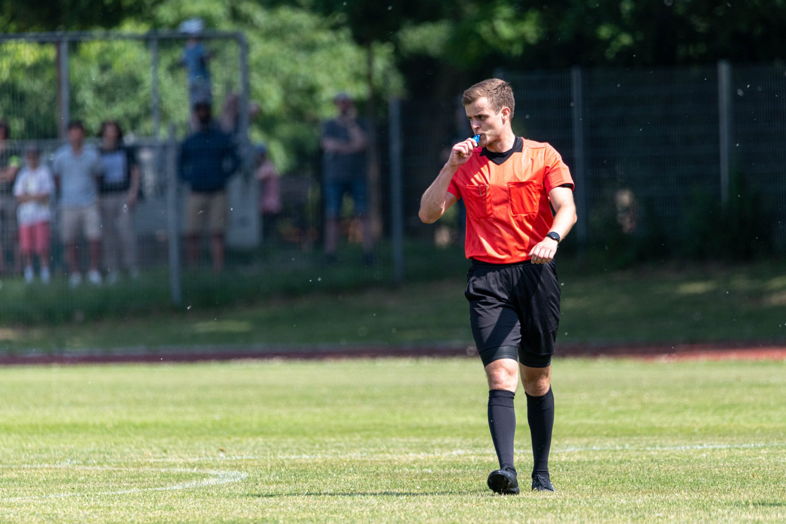 Schiedsrichter Kevin Rösch